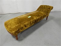 Fainting couch with casters; 6'