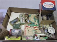 Tray lot – Vintage fishing related accessories,