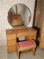 vintage double  bedroom suite desk dresser
