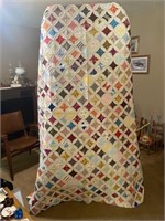 Cathedral window quilt excellent condition