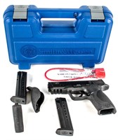 Gun Smith & Wesson M&P9 in 9MM Semi Auto Pistol