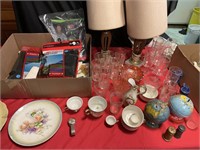 Large amount of collectible glass, Carnival