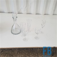 Glass Decanter and 6 Wine Glasses