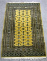 YELLOW/GREEN/WHITE PATTERNED AREA RUG NO TAG