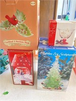 Four Assorted Christmas Decor Items