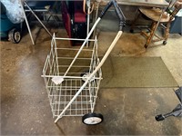 **FOLDING SHOPPING CART