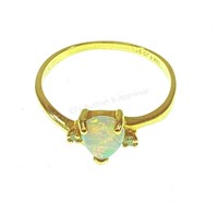 14k Yellow Gold Opal & Diamond Ring Size (5.25)