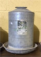 Galvanized double wall fount 3 gallon poultry