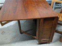 Mid-Century Boat Table with 4 folding chairs,