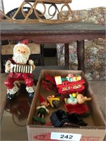Miniature Decorative Pieces & Santa