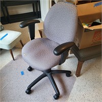M186 Office chair, some wear on seat