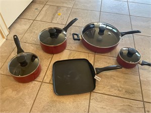 5- red pots/ pans/ lid