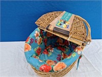 The Pioneer Woman Teal Floral Picnic Basket