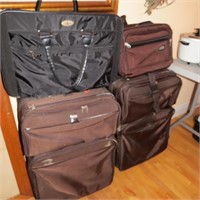 Set of Samsonite Luggage