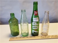 4 Vintage Soda Bottles TryGrape 7Up Dr Pepper Teem