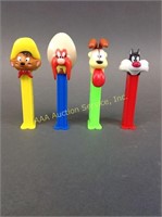 4 Looney Tunes PEZ Dispensers