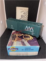 Vermont Railways Box car model train  (living