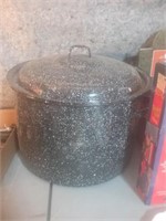 Large Blue granite ware canning pot with lid