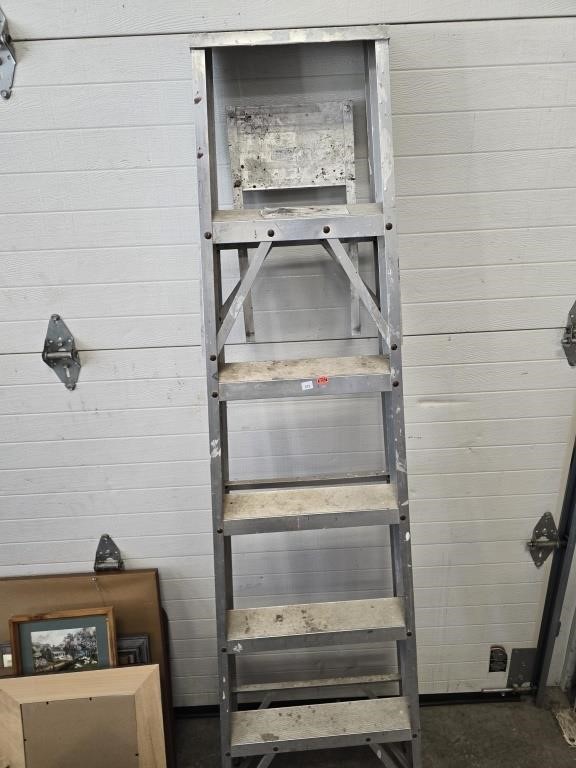 6' aluminum  step ladder