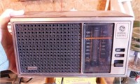 GE AM/FM portable radio - Circuit Guard plug in