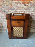 Antique Philco Radio Cabinet Record Player