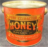 1 LB. Honey Tin From Beaverton Ontario Nice Age
