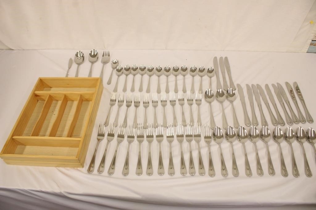 Ottawa Stainless Flatware By Oneida & Tray ~ READ