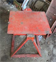 Metal welding table
