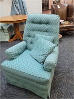 Blue pattern arm chair