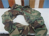 Camo Military Field Pants Sz Med.