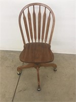 Very nice oak rolling office chair