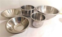 Set of Metal Mixing Bowls
