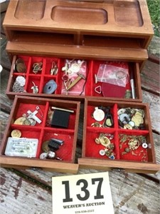 Men’s jewelry box and all included