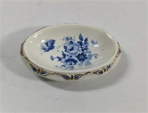 Vintage Delft Style Blue and White Floral Soap