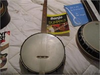 Kay 5-string banjo w/book