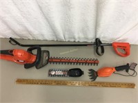 Electric and rechargeable trimmers with handle