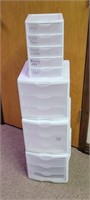 4 plastic file bins.