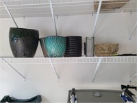 Outdoor pots and decor