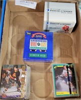 FLAT OF HOCKEY SPORTS TRADING & GAME CARDS