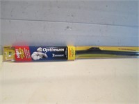 NEW OPTIMUM 28" CAR WINDSHIELD WIPER ALL SEASON