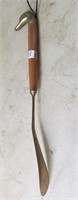 Extra Long Duck Head Shoe Horn, About 16"