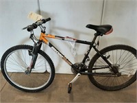 IRONHORSE WARRIOR BLACK MOUNTAIN BIKE