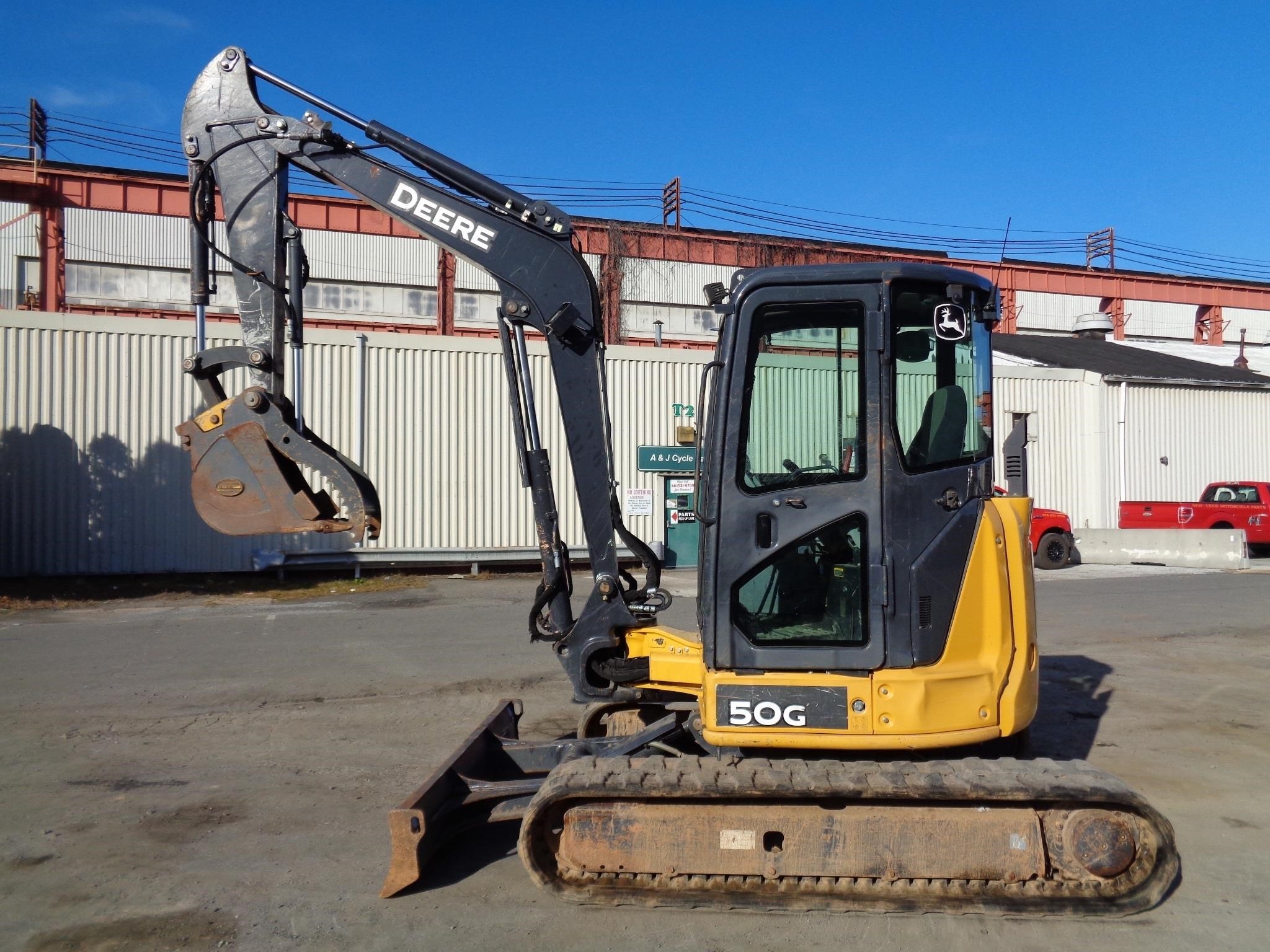 2018 John Deere 50G Excavator with Hydraulic Thumb