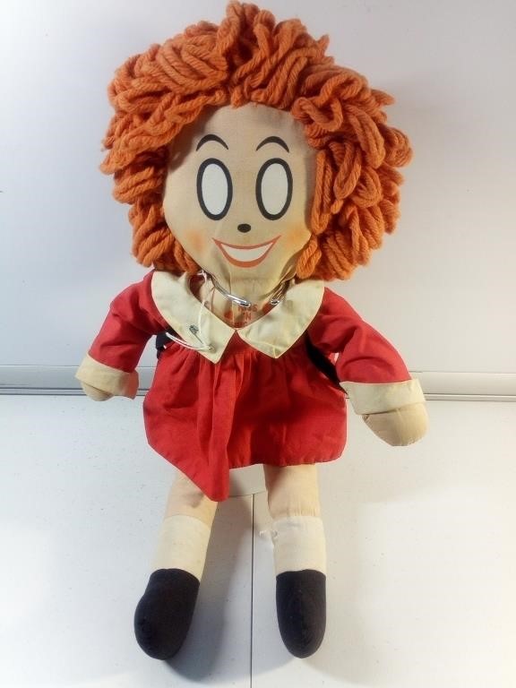 1967 Little Orphan Annie with Stand