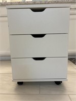 Three drawer rolling cabinet
