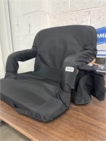Cascade portable chair for stadiums
