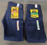(2) Pair Wrangler Jeans