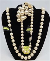 Victorian Costume Pearl Necklaces & Brooch