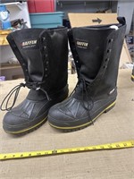 men’s size 10 brand new Baffin winter boots