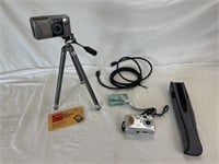 5Pc lot of assorted cameras, and accessories